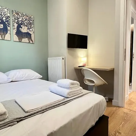 Trion Ierarchon Modern 3 Bdr In Petralona Athens